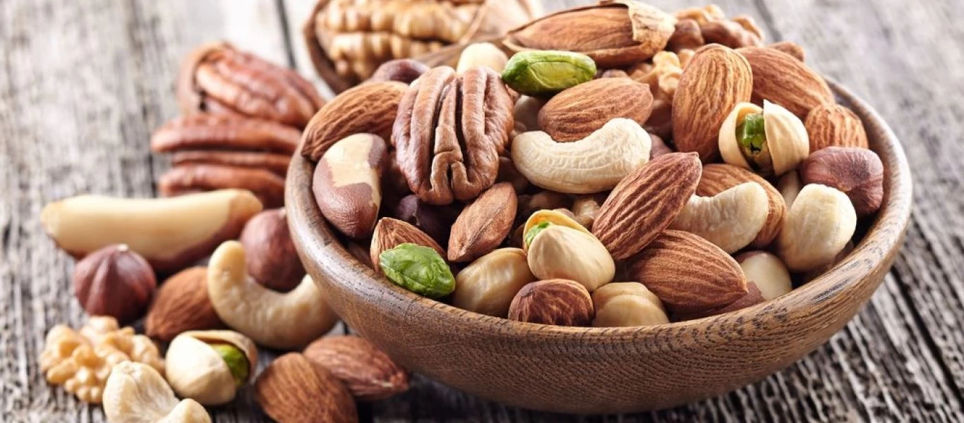 Τα οφέλη που μπορεί να έχει στην υγεία μας μια χούφτα ξηρών καρπών